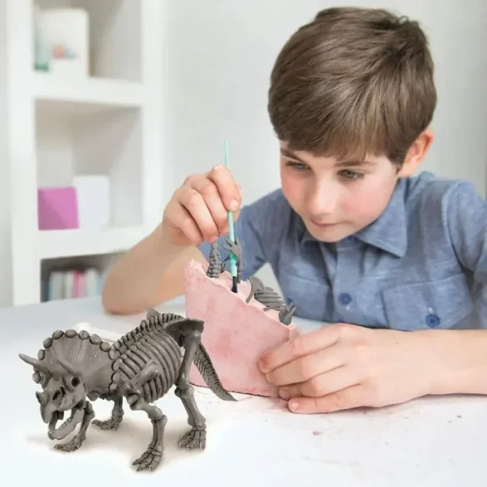 Kit De Escavação De Dinossauro Tricerátopo 4M - Imagem 2